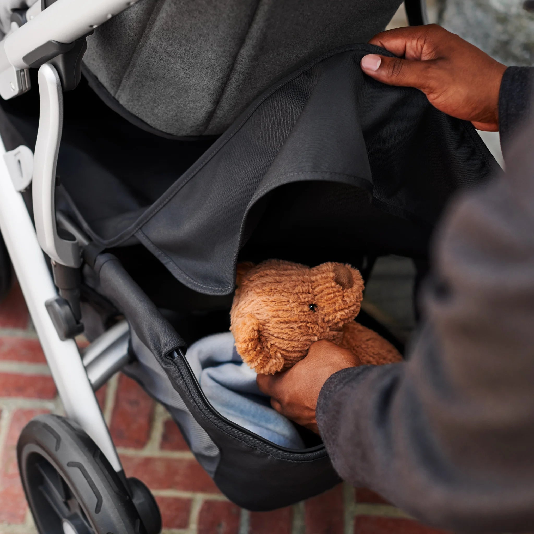 Vista & Cruz Basket Cover