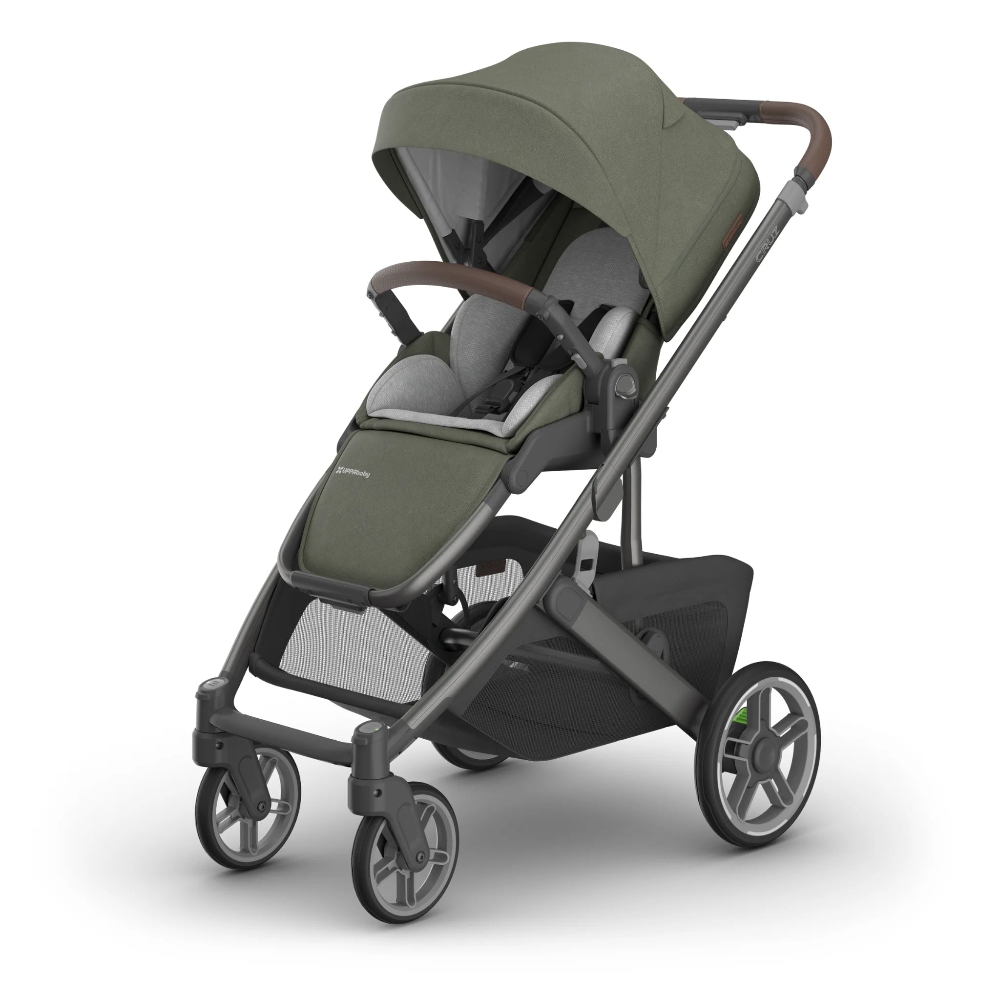 Cruz pram in the Evelyn fashion with newborn insert on white background.